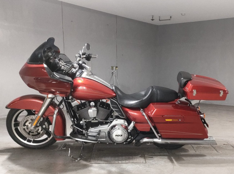 Мотоцикл HD ROAD GLIDE FLTRX1690 с пробегом 14048 km