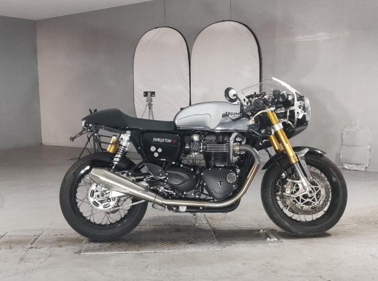 Мотоцикл Triumph THRUXTON 1200 RS