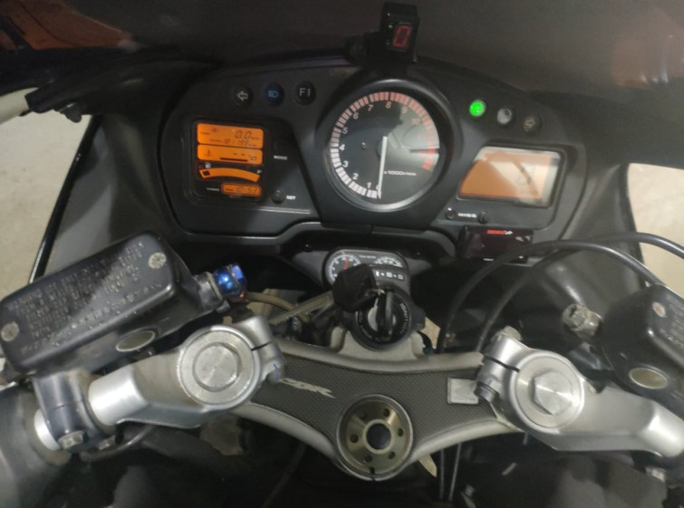 Мотоцикл Honda CBR1100XX BLACKBIRD с пробегом 181199 km