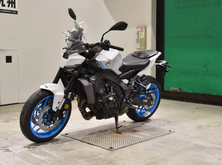 Мотоцикл Yamaha MT-09 з пробігом 3383 km