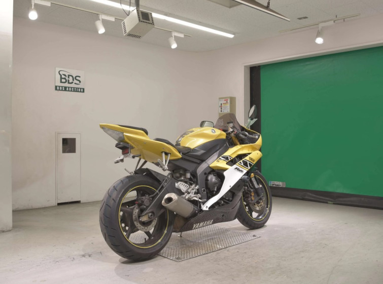 Мотоцикл Yamaha YZF-R6 с пробегом 73413 km