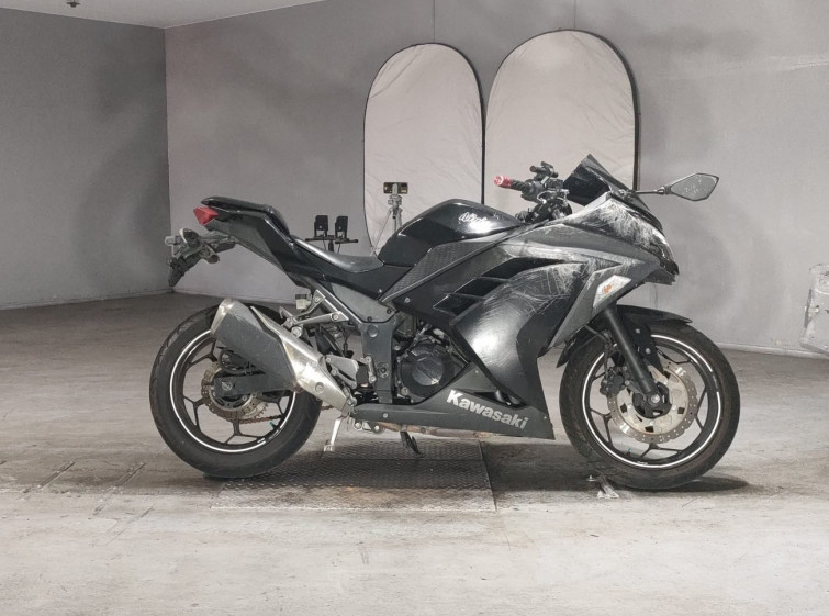 Мотоцикл Kawasaki NINJA250 с пробегом 47099 km