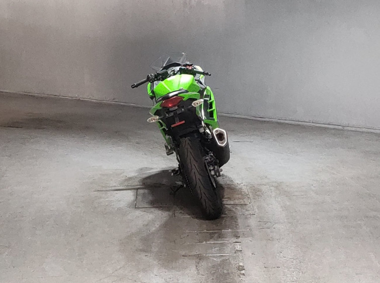 Мотоцикл Kawasaki NINJA250 с пробегом 33687 km