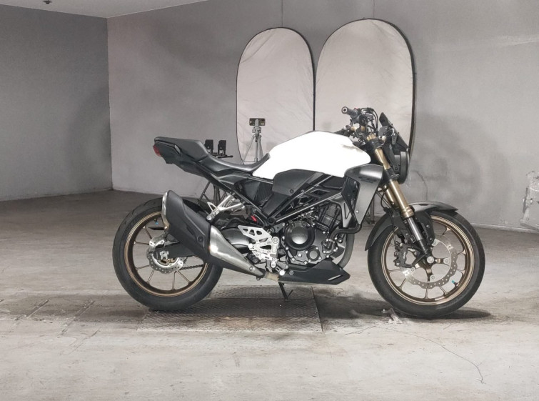 Мотоцикл Honda CB250R с пробегом 14227 km