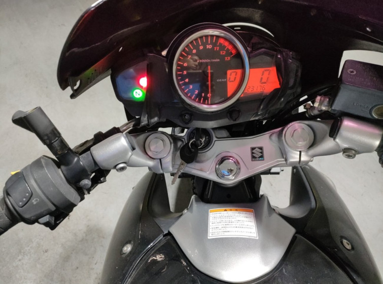 Мотоцикл Suzuki GSR250 з пробігом 23176 km