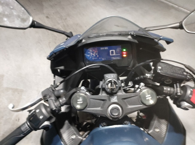 Мотоцикл Honda CBR400R с пробегом 43223 km