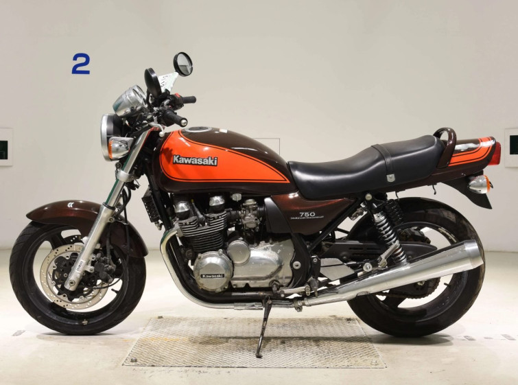 Мотоцикл Kawasaki ZEPHYR750 с пробегом 7899 km