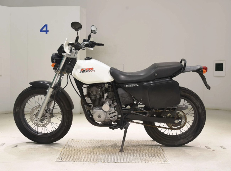 Мотоцикл Honda FTR223 з пробігом 22215 km
