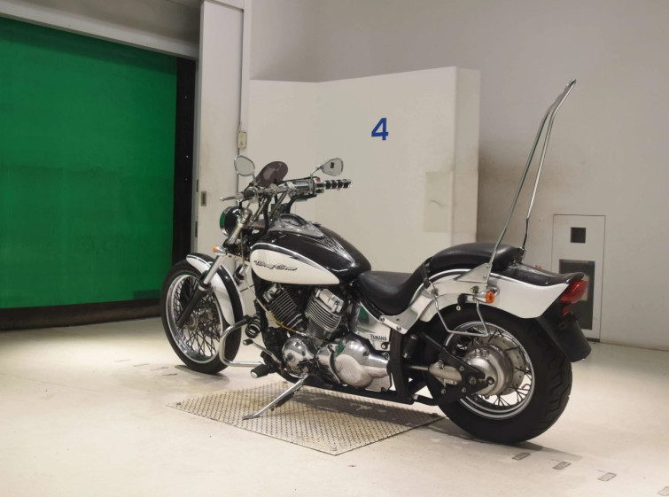 Мотоцикл Yamaha DRAGSTAR XVS400 с пробегом 21958 km