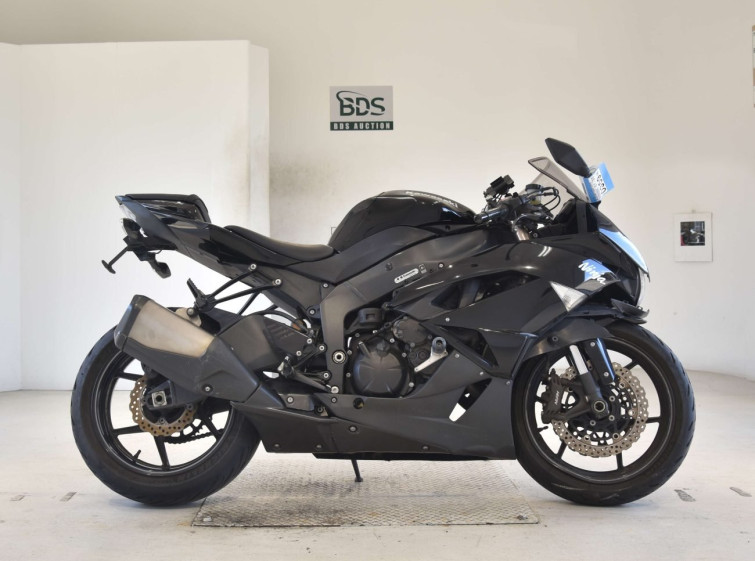 Мотоцикл Kawasaki ZX-6R с пробегом 35029 km