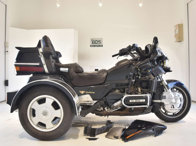 Мотоцикл Honda GL1500 TRIKE з пробігом 24498 m