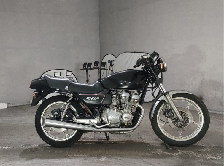 Мотоцикл Suzuki GSX400F с пробегом 5842 m