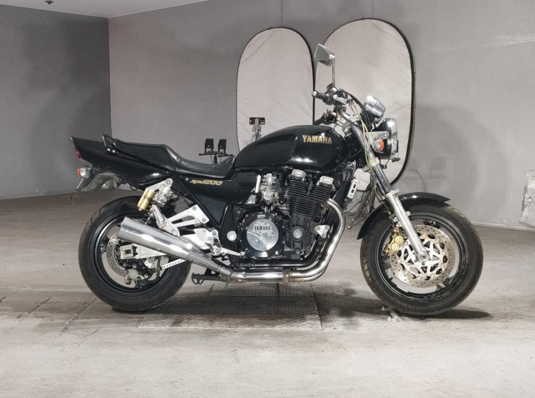 Мотоцикл Yamaha XJR1200 з пробігом 9635 km