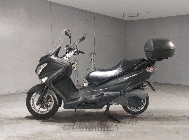 Мотоцикл Suzuki BURGMAN 200 з пробігом 9480 km