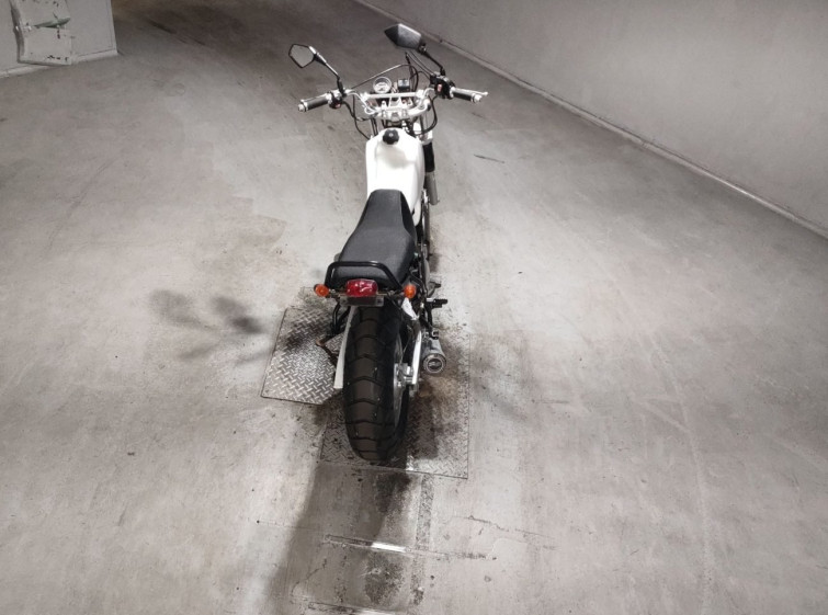 Мотоцикл Yamaha TW225 с пробегом 4100 km