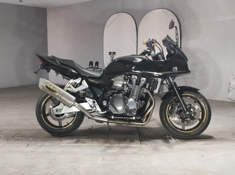 Мотоцикл Honda CB1300SF BOLDOR з пробігом 29076 km