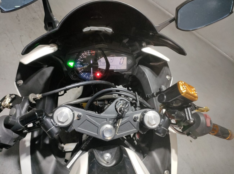 Мотоцикл Yamaha YZF-R25 с пробегом 17043 km