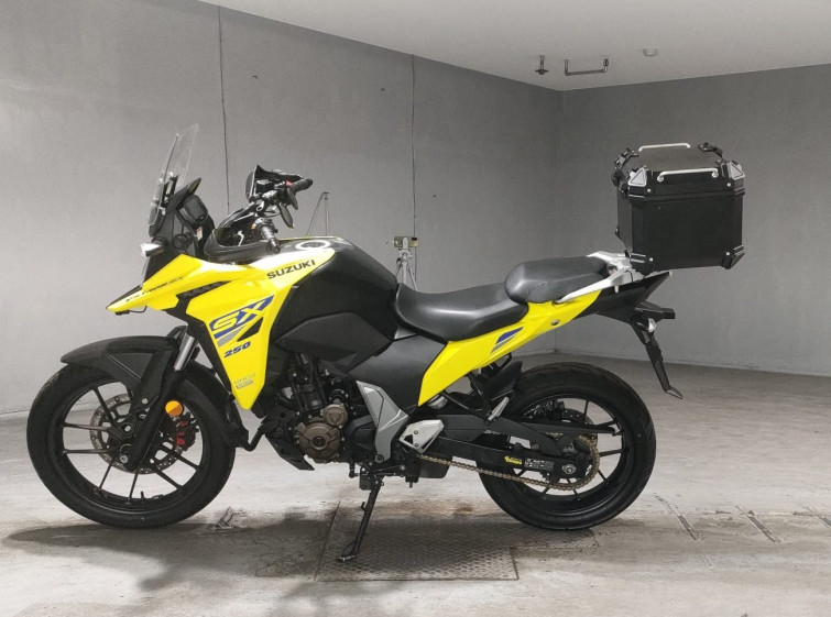 Мотоцикл Suzuki V-STROM DL250SX с пробегом 31732 km