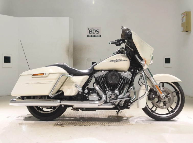 Мотоцикл HD SREET GLIDE FLHXS1690 с пробегом 12376 km