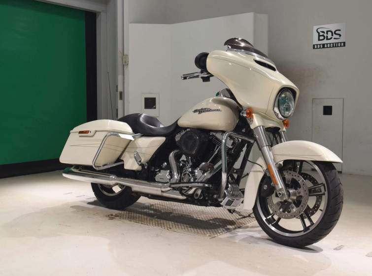 Мотоцикл HD SREET GLIDE FLHXS1690 с пробегом 12376 km