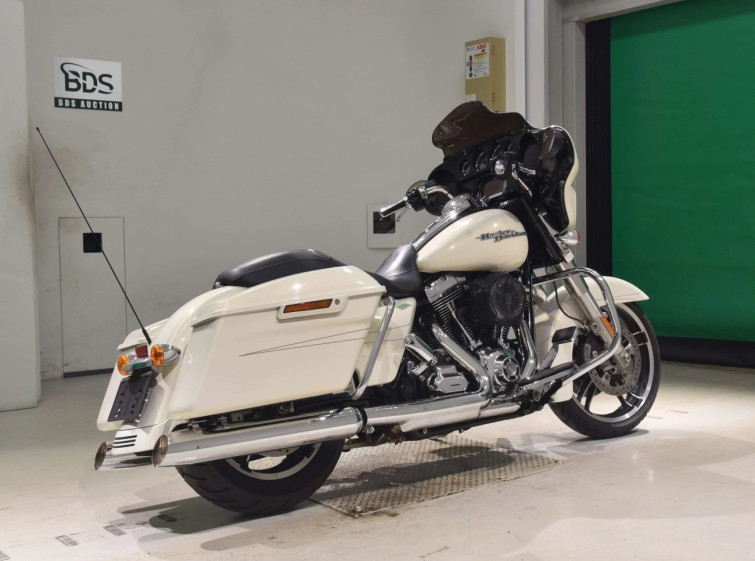 Мотоцикл HD SREET GLIDE FLHXS1690 с пробегом 12376 km