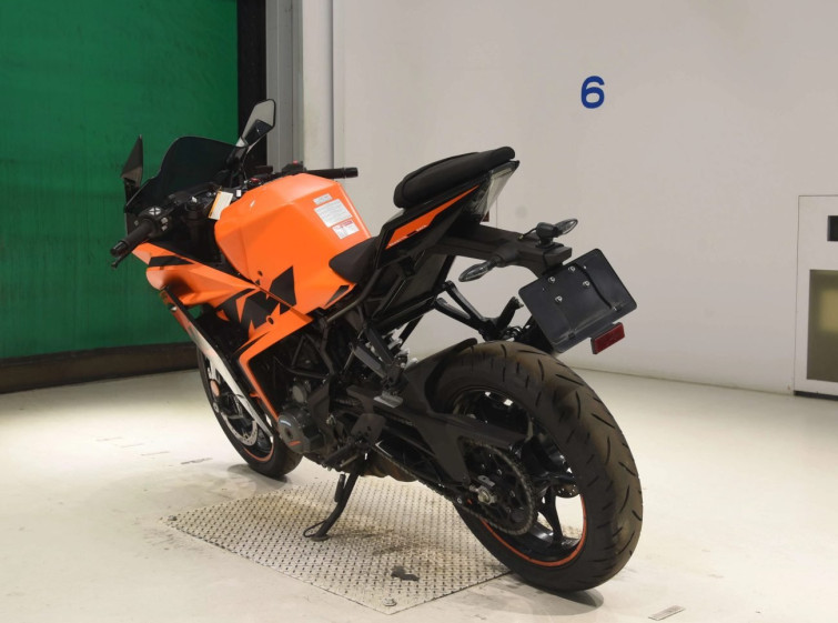 Мотоцикл KTM RC 390 с пробегом 20344 km