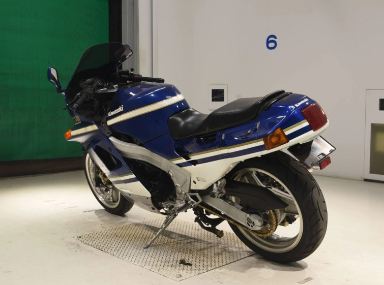 Мотоцикл Kawasaki ZX-10 з пробігом 29664 km