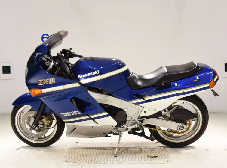 Мотоцикл Kawasaki ZX-10 з пробігом 29664 km