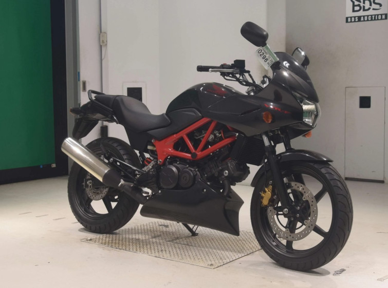 Мотоцикл Honda VTR250F з пробігом 8325 km