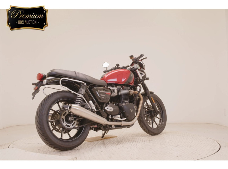 Мотоцикл Triumph SPEED TWIN 900 з пробігом 26847 km