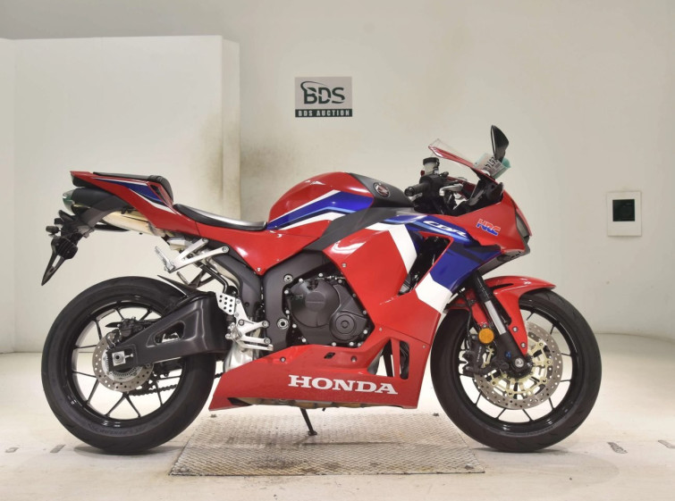 Мотоцикл Honda CBR600RR с пробегом 6948 km