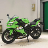 Мотоцикл Kawasaki ZX-4RR з пробігом 5351 km