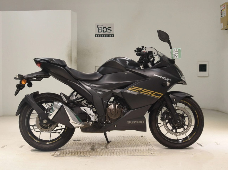 Мотоцикл Suzuki GIXXER SF250 с пробегом 22594 km