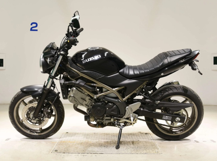 Мотоцикл Suzuki SV650 с пробегом 4650 km