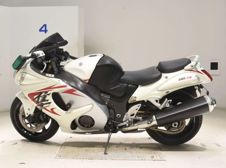 Мотоцикл Suzuki GSX1300R HAYABUSA с пробегом 32146 km