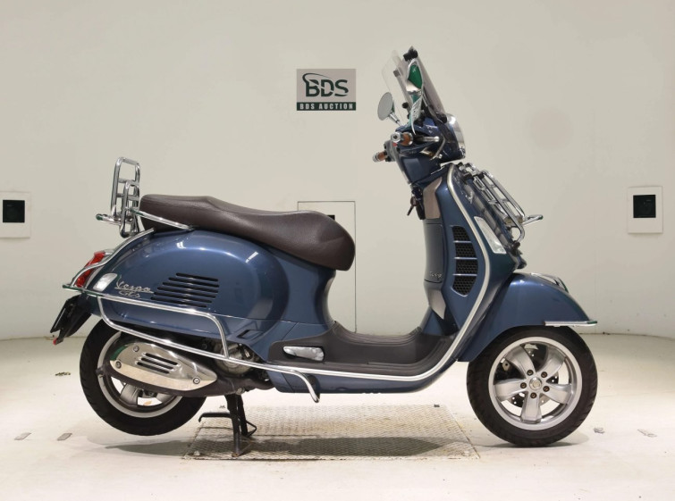 Мотоцикл Vespa GT300 SUPER с пробегом 11770 km