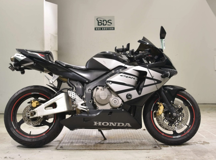 Мотоцикл Honda CBR600RR з пробігом 28209 km