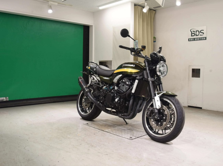 Мотоцикл Kawasaki Z900RS с пробегом 14001 km