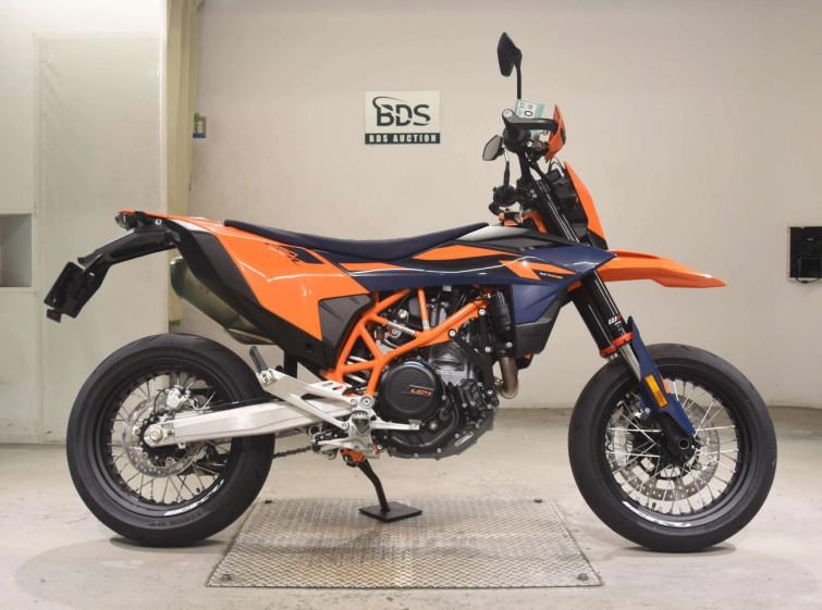 Мотоцикл KTM 690 SMC R