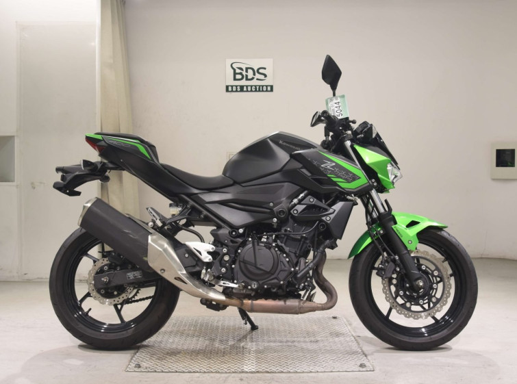 Мотоцикл Kawasaki Z400 з пробігом 22204 km