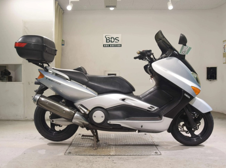 Мотоцикл Yamaha T-MAX500 з пробігом 41740 m