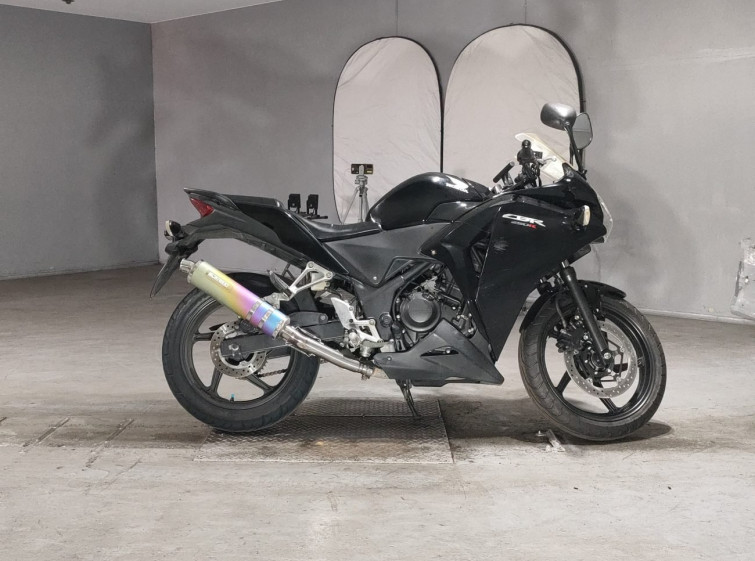 Мотоцикл Honda CBR250R с пробегом 24598 km