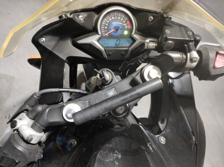 Мотоцикл Honda CBR250R с пробегом 24598 km