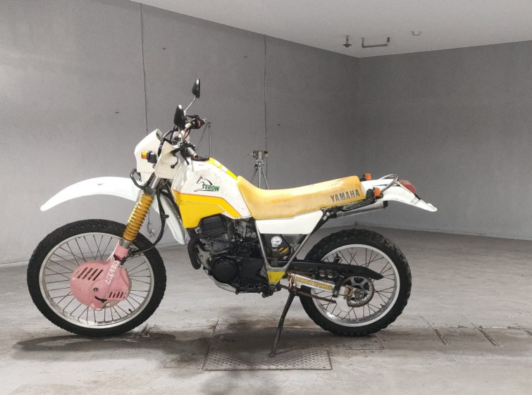Мотоцикл Yamaha ｾﾛｰ225 з пробігом 18082 km