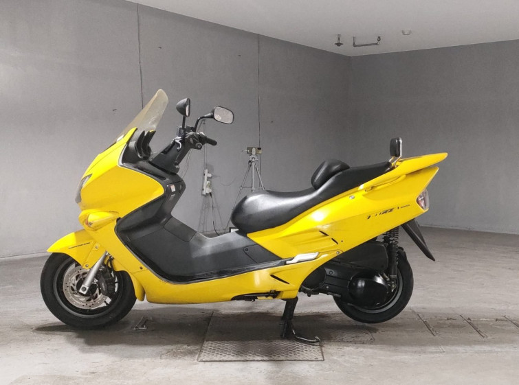 Мотоцикл Honda FORZA з пробігом 13689 km