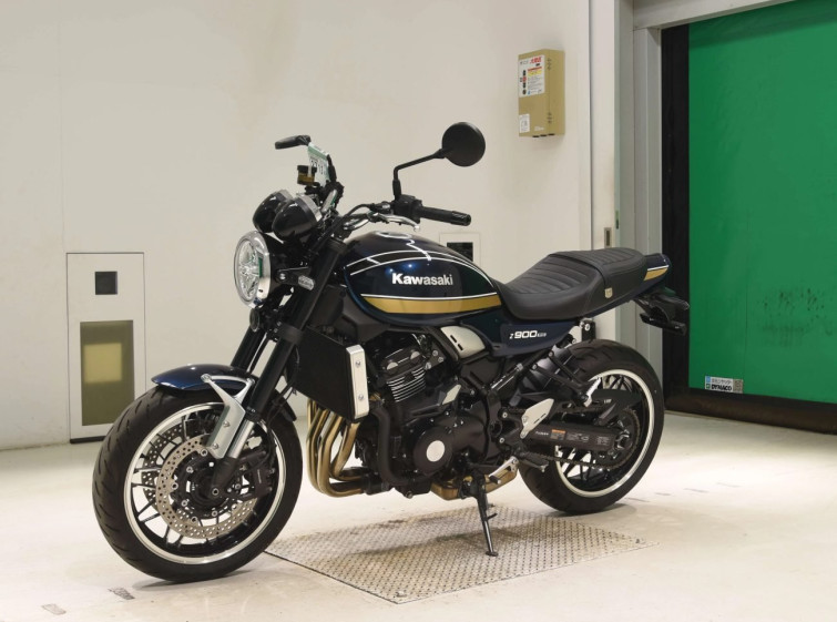 Мотоцикл Kawasaki Z900RS с пробегом 6196 km