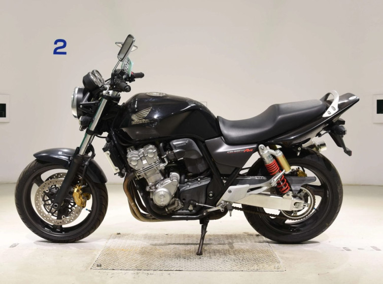 Мотоцикл Honda CB400SFV з пробігом 19758 km