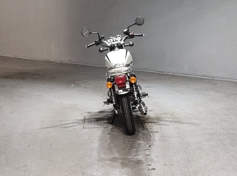 Мотоцикл Kawasaki W230 з пробігом 707 km