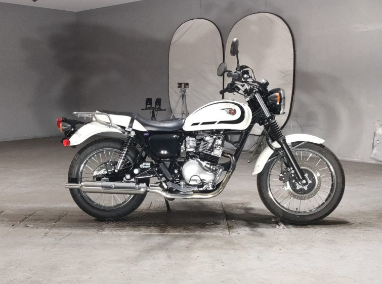 Мотоцикл Kawasaki W230 з пробігом 707 km