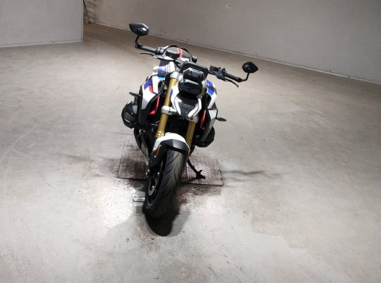 Мотоцикл BMW R1300R с пробегом 2 km